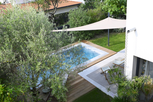 #piscine#voiledombrage#jardinlotissement#terrasse#boulodrome